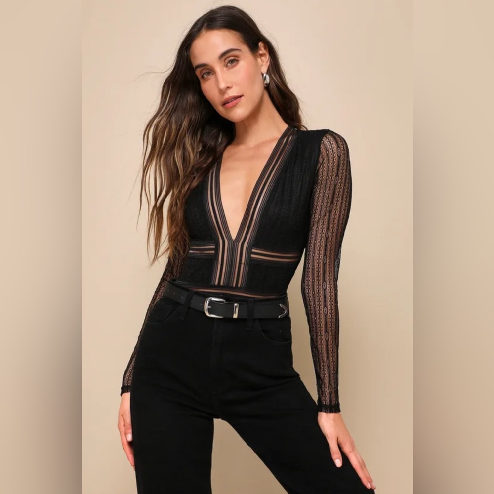 NWOT Lulus Casita Black Sheer Lace Long Sleeve Bodysuit